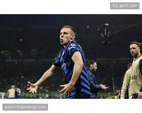 国米与那不勒斯争夺维罗纳前锋吉奥瓦尼桑塔纳的转会机会